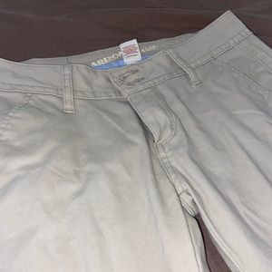 Cream bell jean shorts